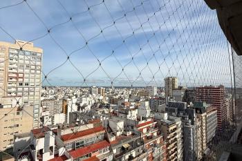 En venta. Espectacular departamento de tres ambientes a la calle con cochera propia - Mar del Plata